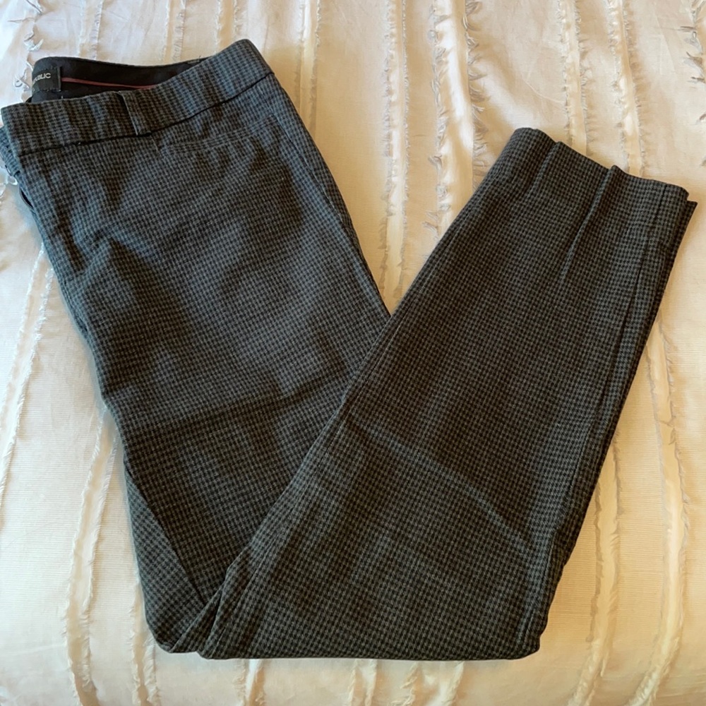 size 2 printed Sloan pant from banana republic